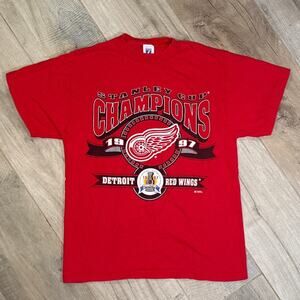 Vintage Logo 7 Detroit Red Wings Stanley Cup Champions 1997 NHL T Shirt Medium